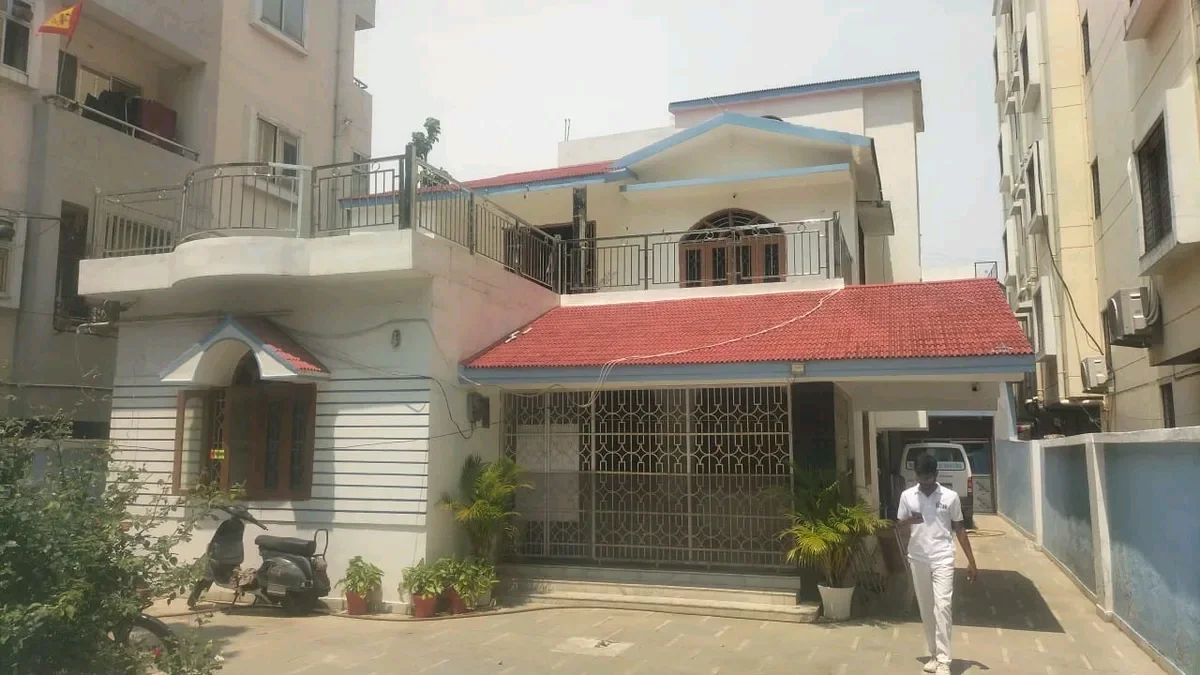 Fully Furnished 3BHK Apartment in Morabadi