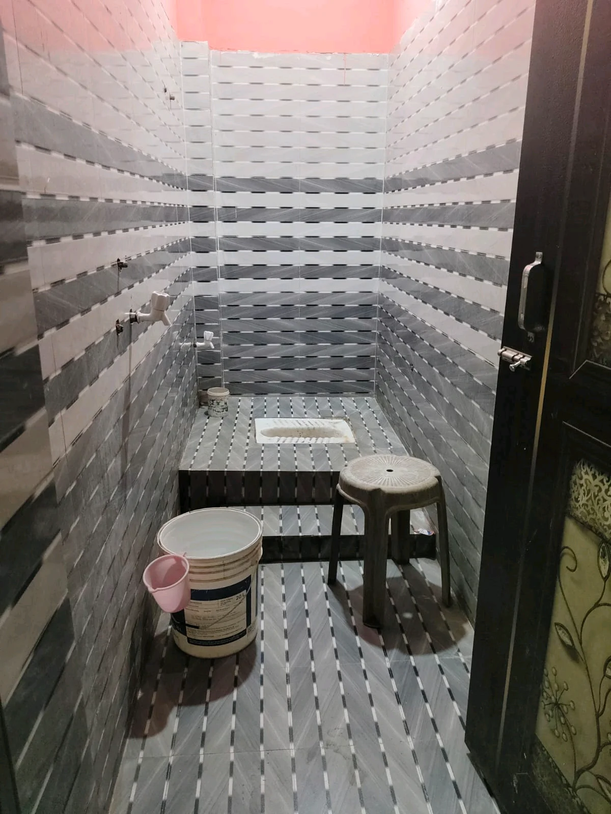 Independent Semi-Furnished Flat for Family and Girls in Sarhul Nagar - thumbnail 4