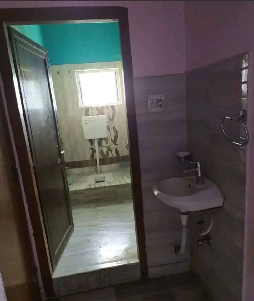 Spacious 2 BHK Flat for Family in Tongritoli, Ranchi - thumbnail 2