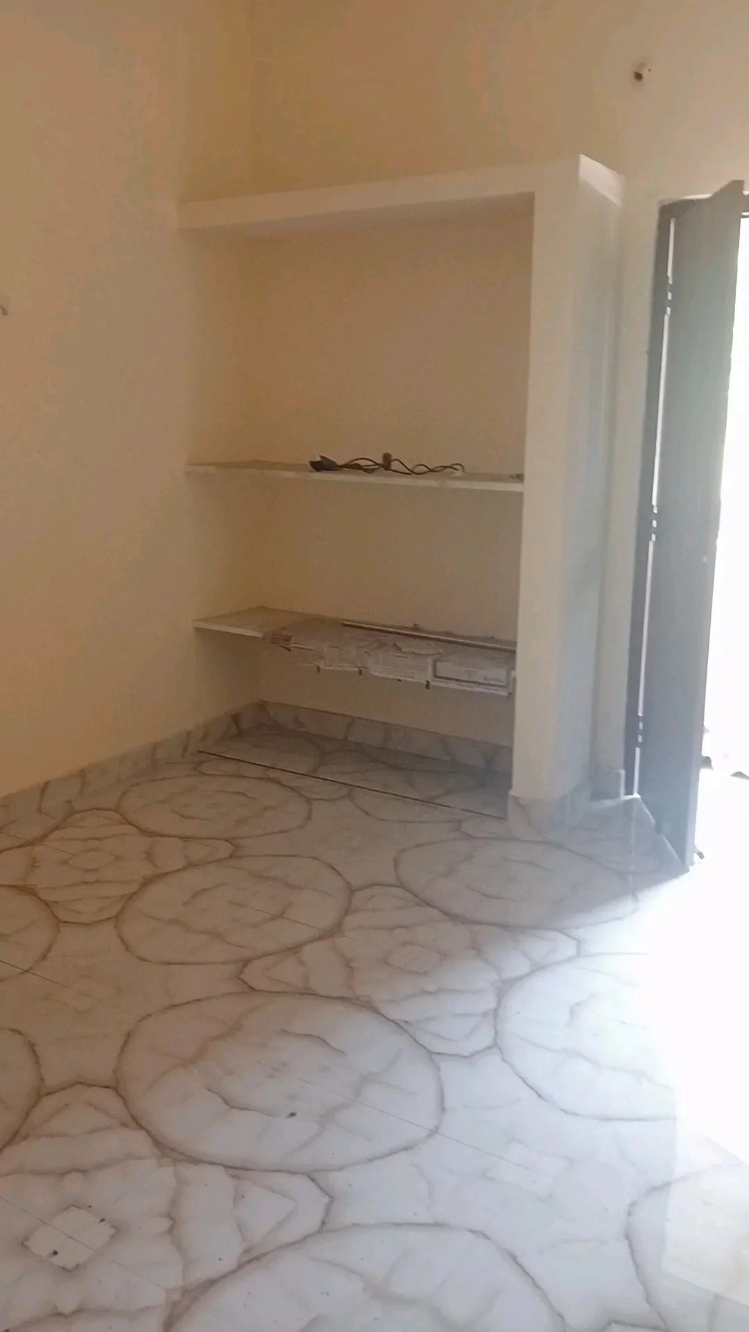 Spacious 2BHK in Lower Burdwan Compound, Lalpur in Ahirtoli, Ranchi - thumbnail 3