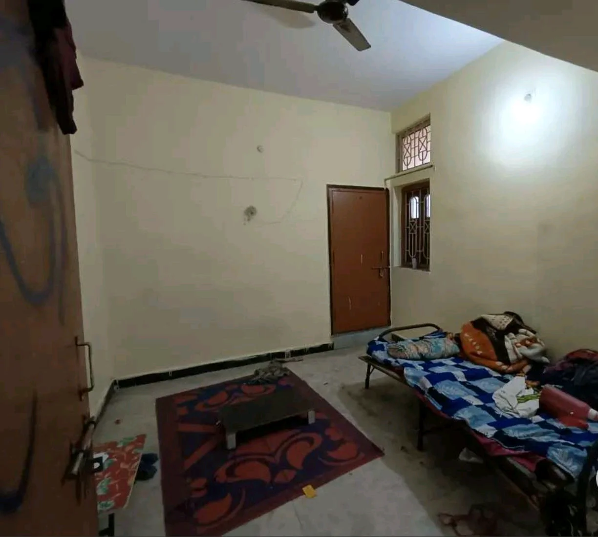 Room for Rent in 2 BHK in Lalpur for Bachelors - thumbnail 4