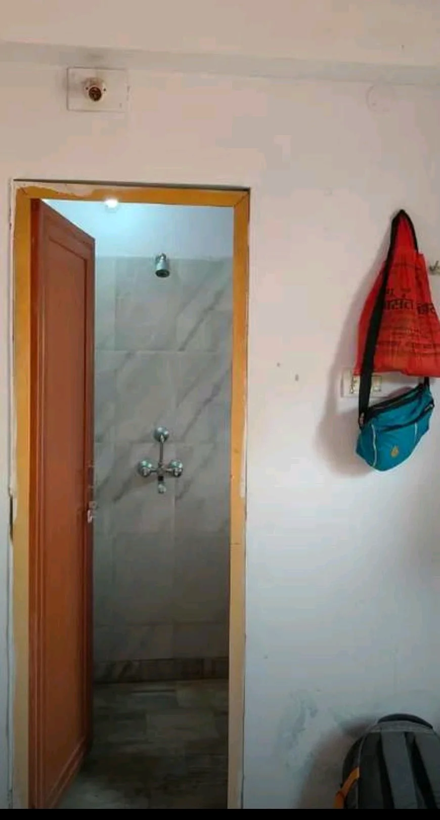 2BHK Fully Independent Boys Accommodation in Lalpur - thumbnail 3