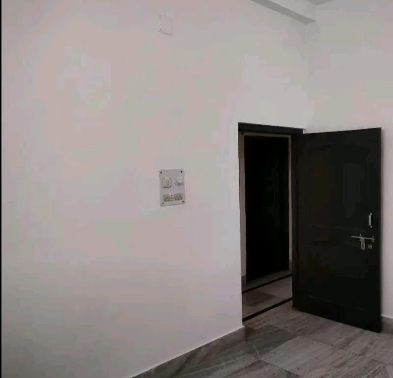 Spacious 3BHK Ground Floor Apartment for Rent in Morabadi