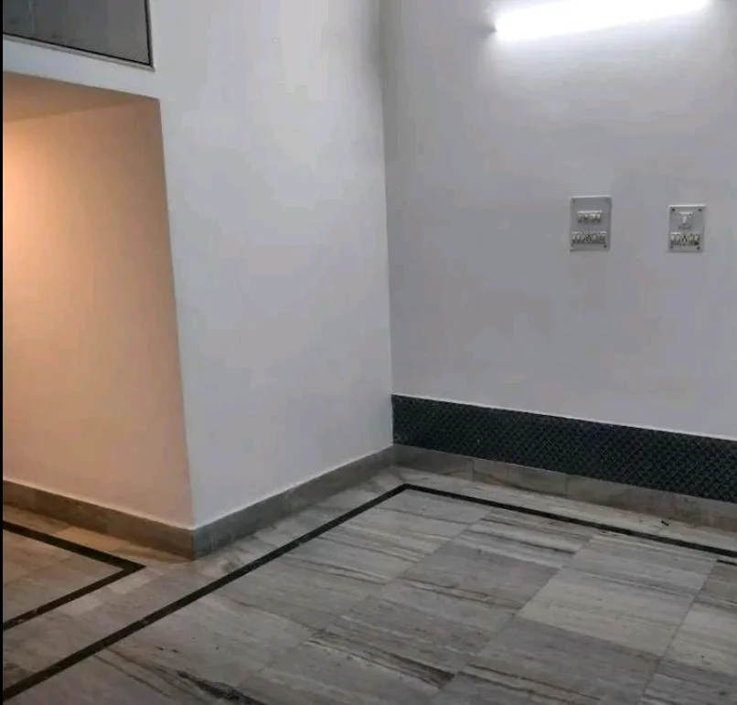 Spacious 3BHK Ground Floor Apartment for Rent in Morabadi - thumbnail 3