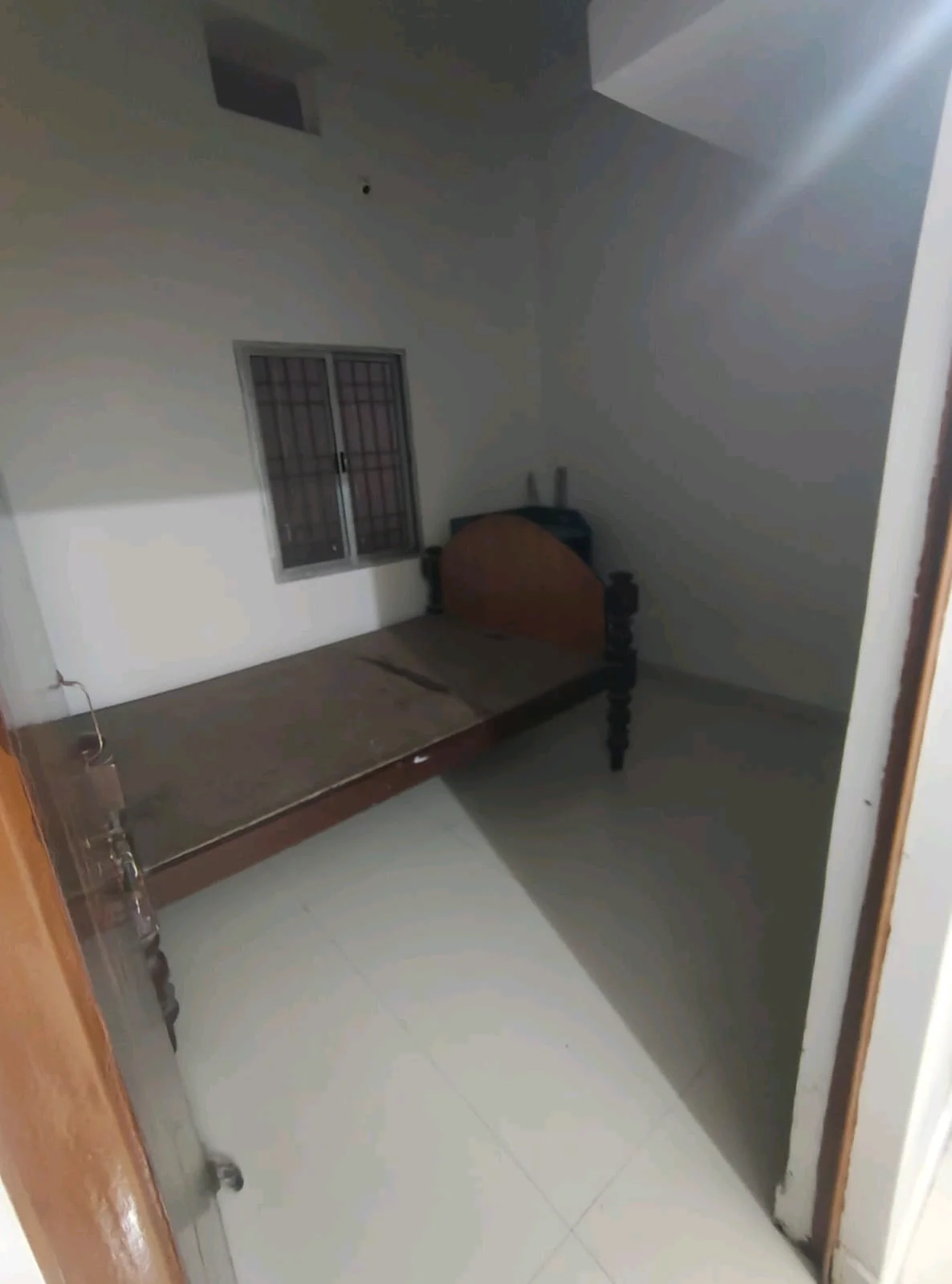 Spacious 2BHK Apartment in Dwarakapuri, Ranchi
