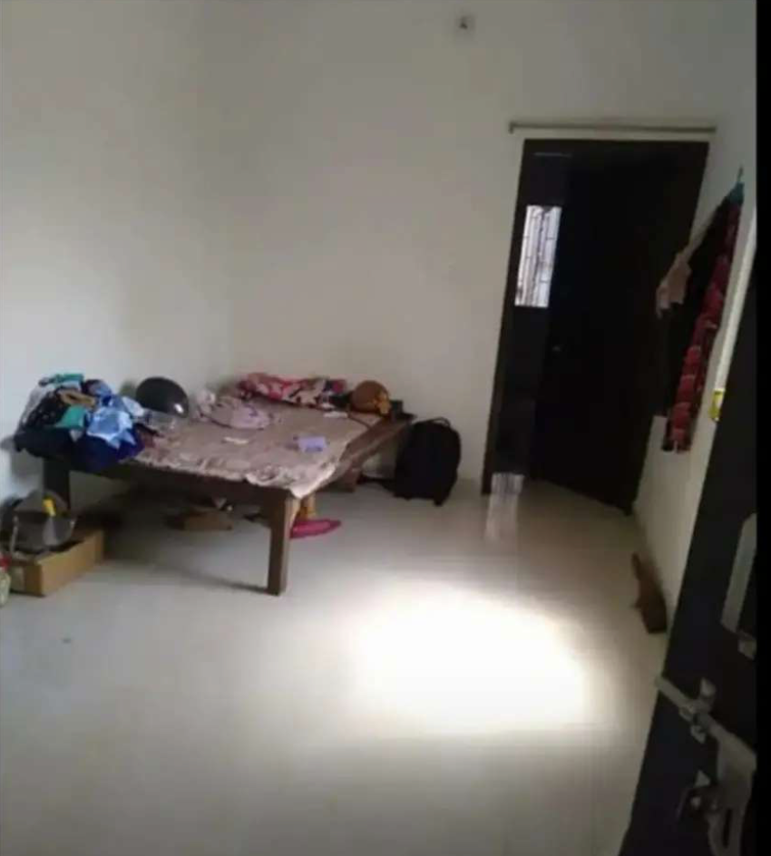 1BHK Room for Girls and Family in Lalpur, Ranchi - thumbnail 2