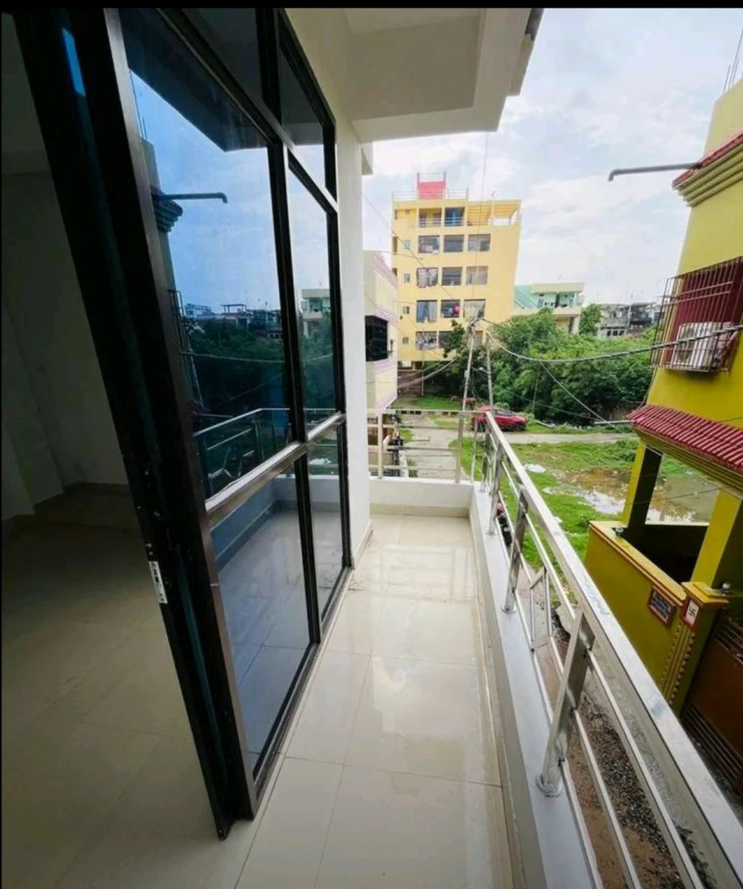2BHK Flat for Rent in Bailey Road Raza Bazar