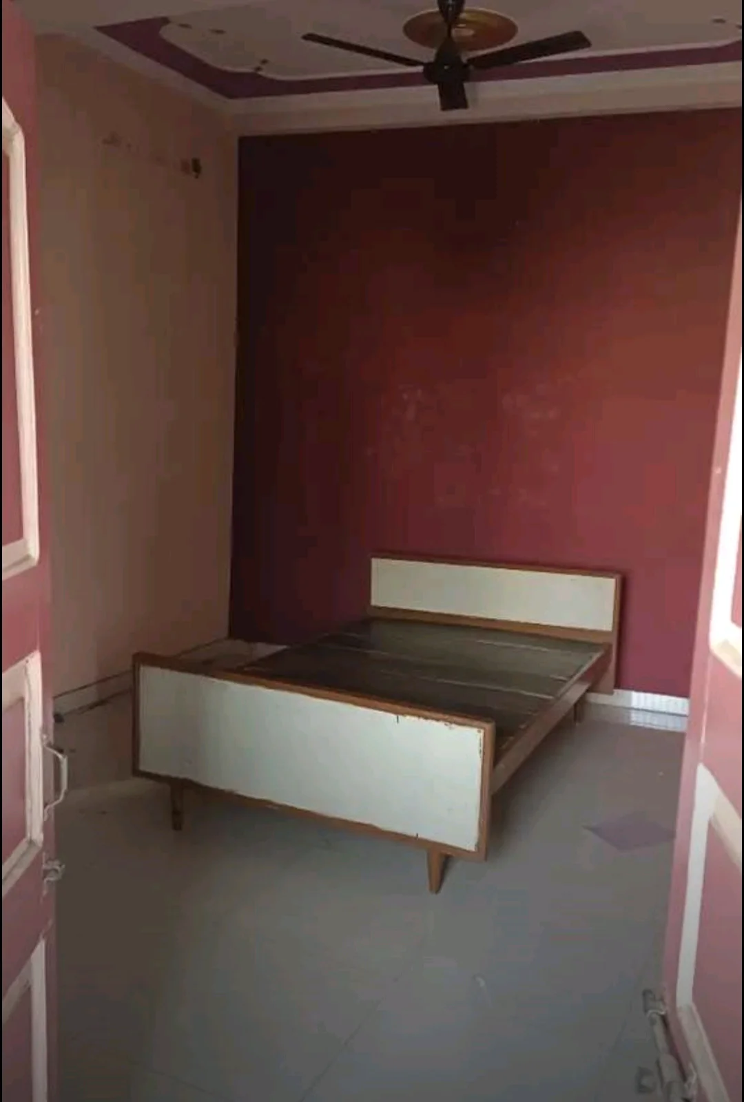 2BHK Flat for Working Girls and Families in Anisabad