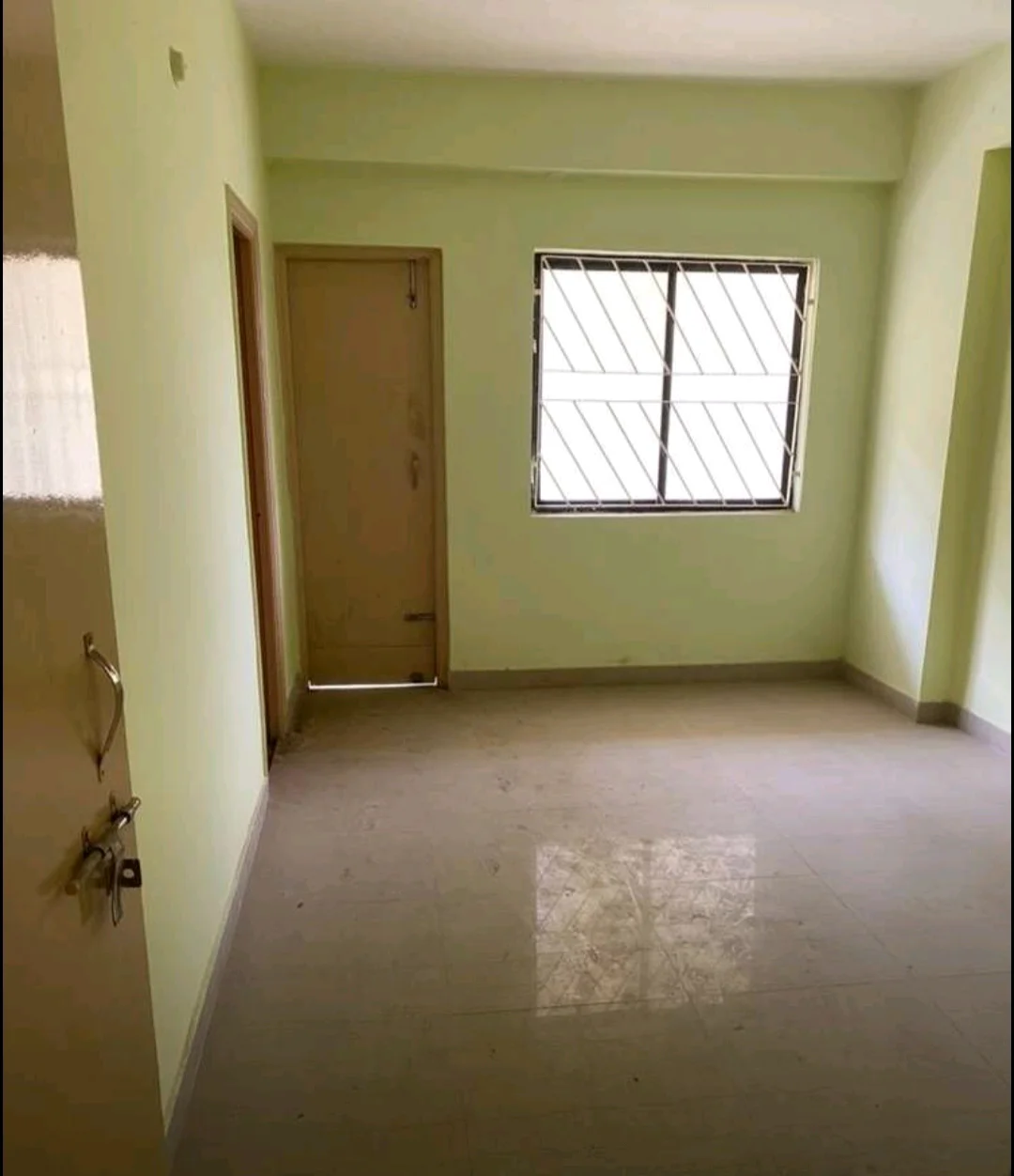 Spacious 3BHK Flat for Rent Near Tagore Hill, Morabadi - thumbnail 2