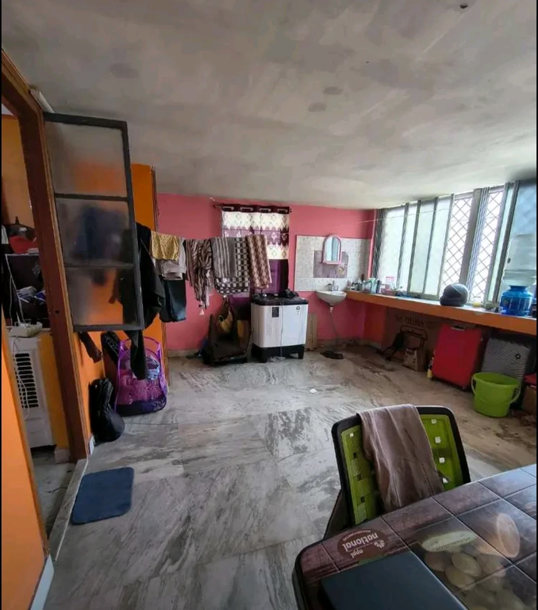 Big 1BHK Semi Furnished Flat for Rent in Bidhannagar - thumbnail 3