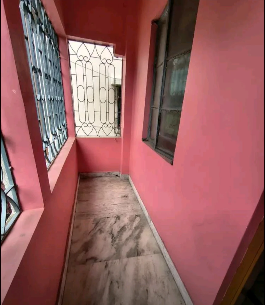 Big 1BHK Semi Furnished Flat for Rent in Bidhannagar - thumbnail 4