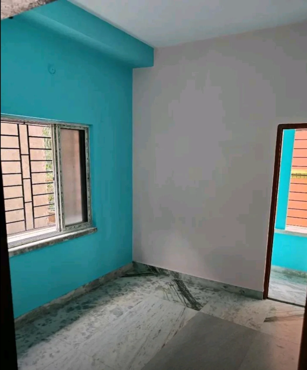 2BHK Flat with Balcony Near Indus Valley World School in Santoshpur, Kolkata - thumbnail 4