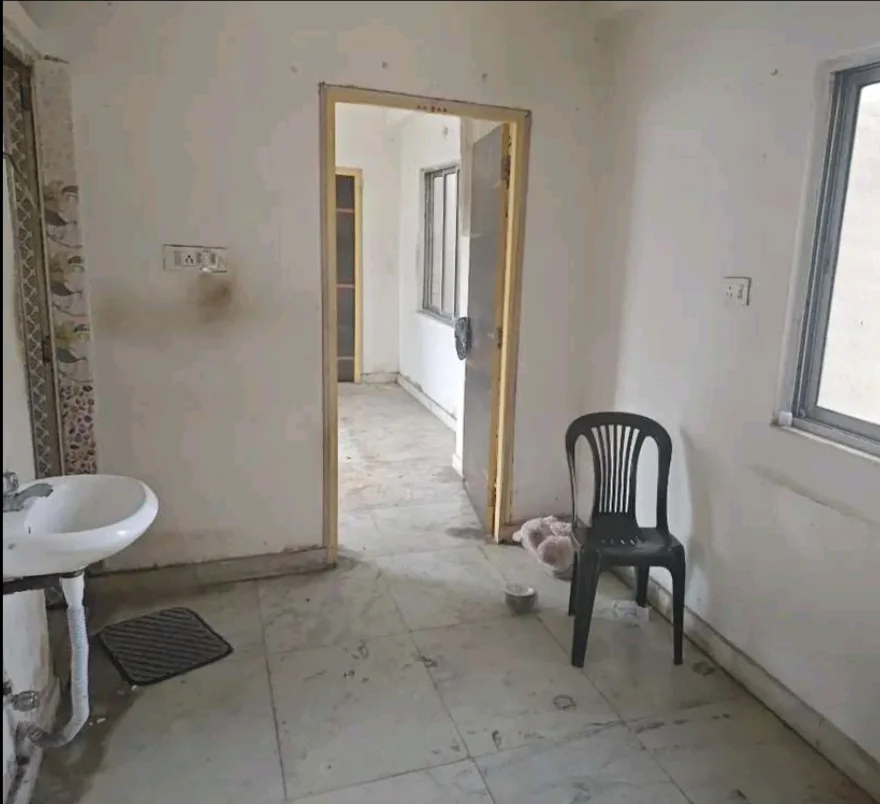 Cozy 1RK for Small Family or Bachelor in Satgachi