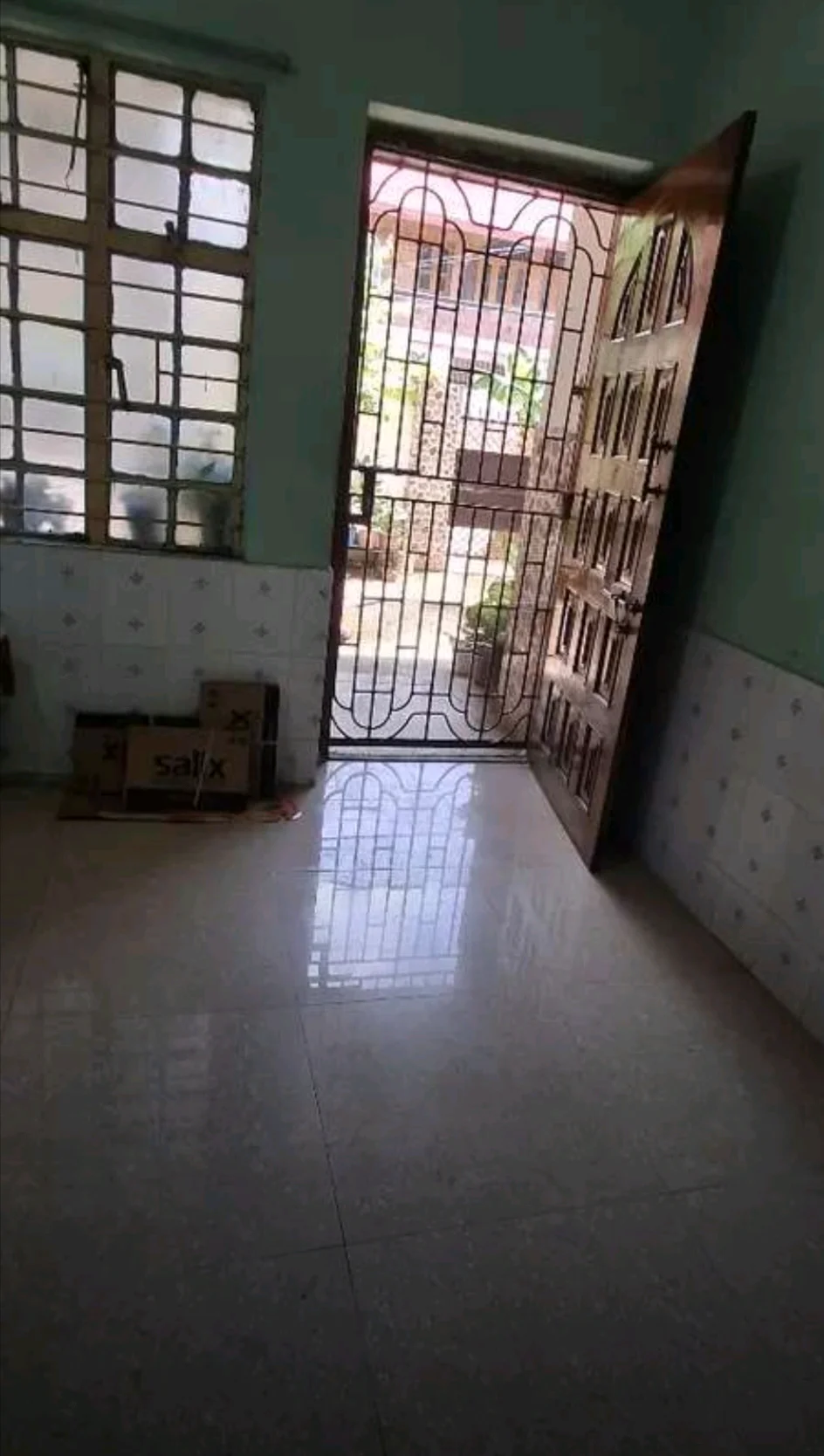 2BHK Apartment for Small Family Near DAV Public School