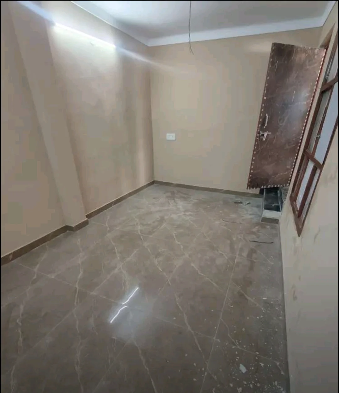 1.5 BHK Ground Floor Apartment in Sector 8, Gurugram - thumbnail 3