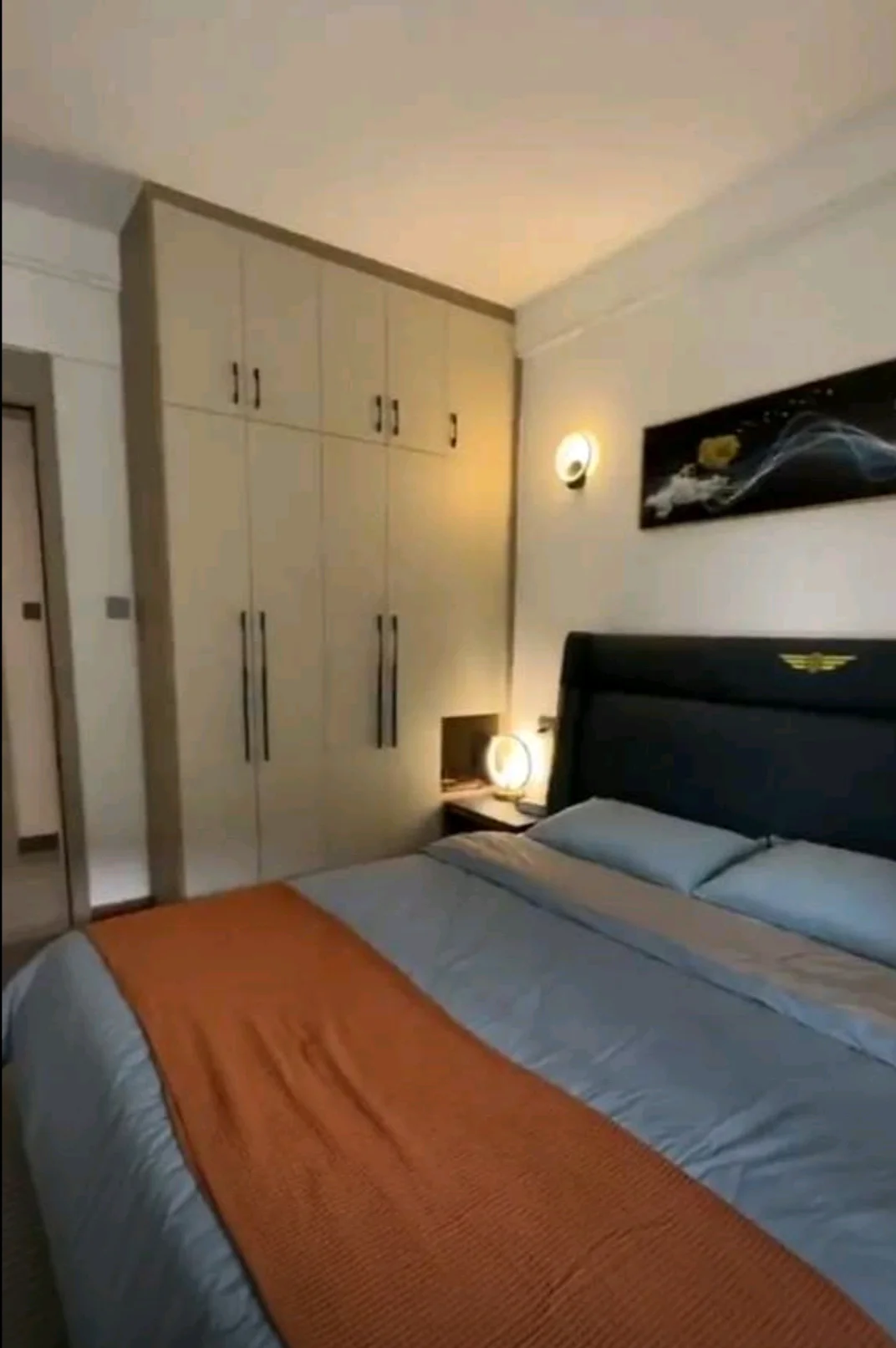 Furnished 2BHK Flat in Krishna Colony, Gurugram