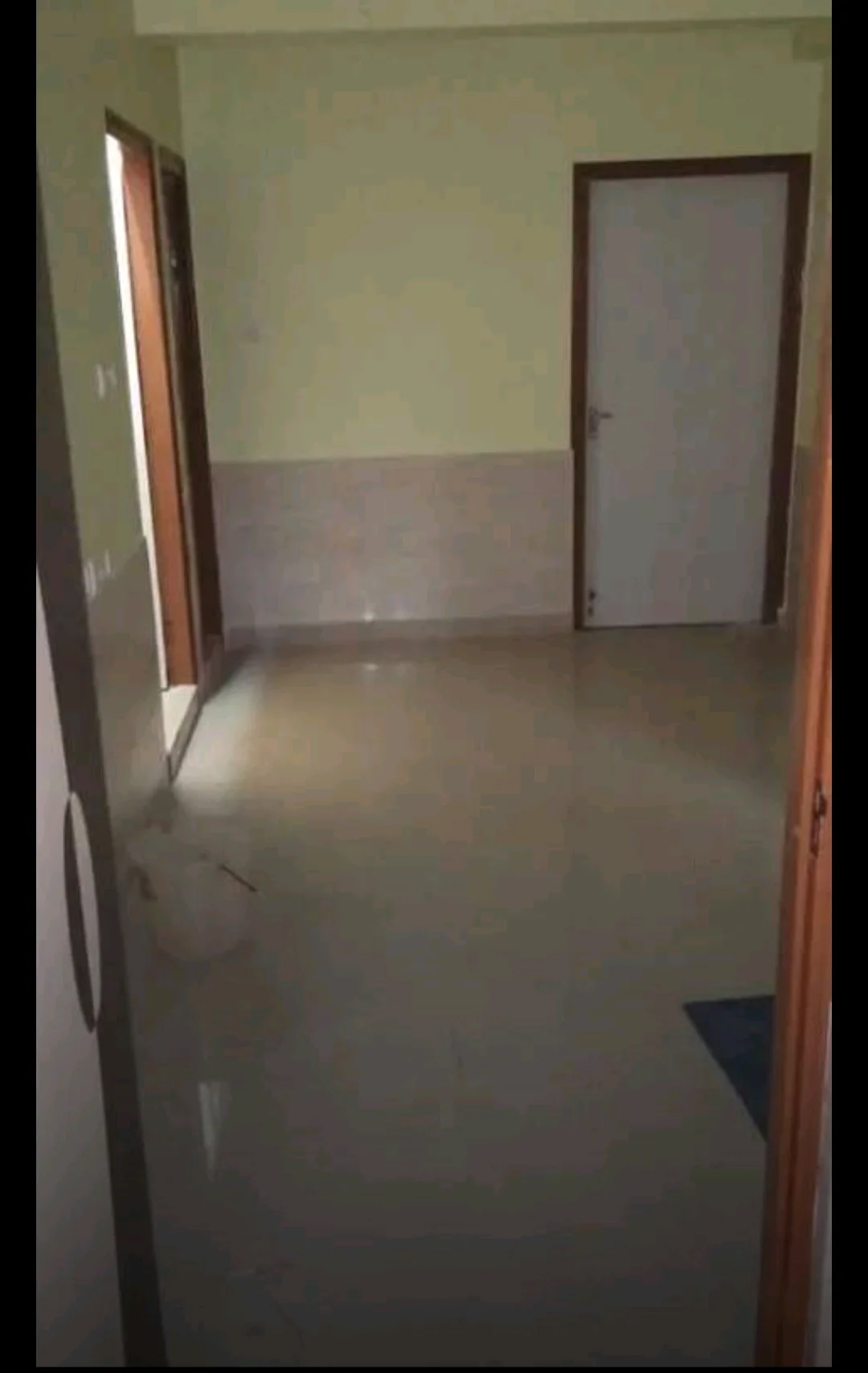2BHK Semi Furnished Flat for Rent in Lake Town - thumbnail 3