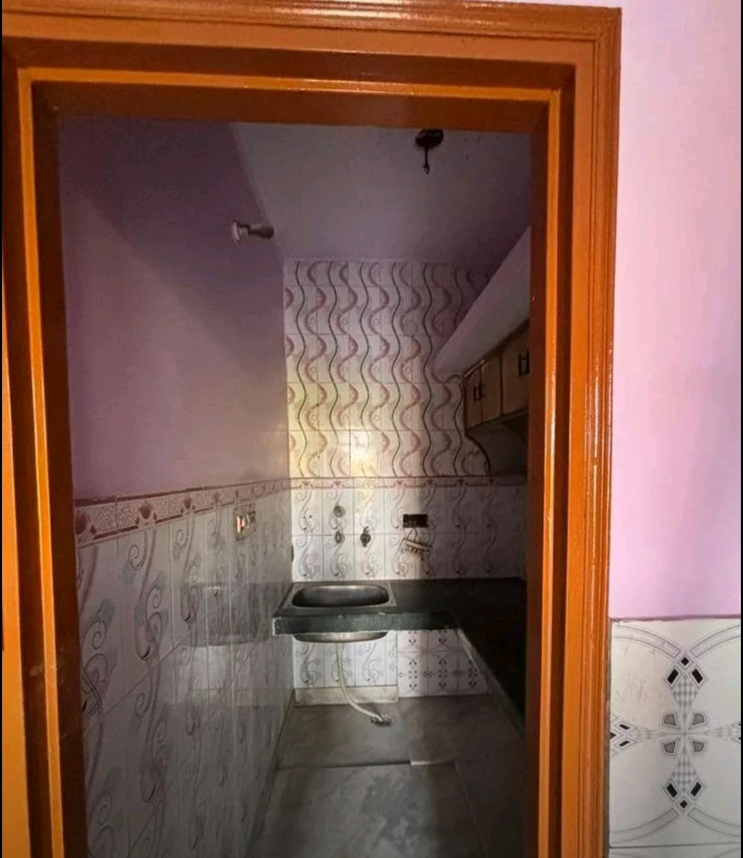 Cozy 1RK with Attached Washroom and Kitchen in Sector 3, Faridabad - thumbnail 5