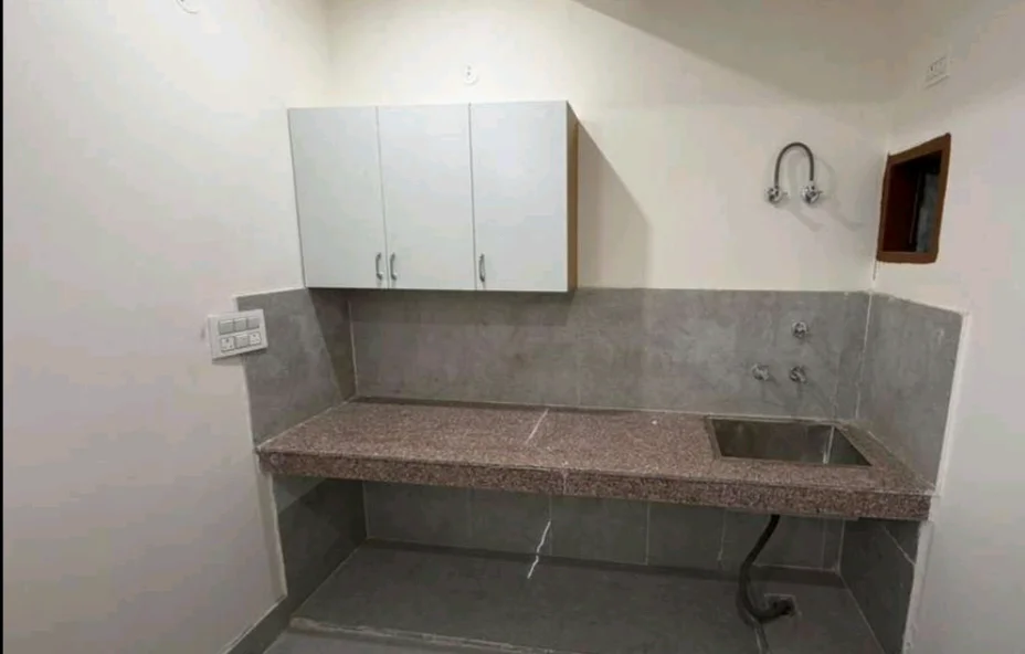 1RK Semi/Fully Furnished Apartment in Sector 69, Gurugram - thumbnail 4
