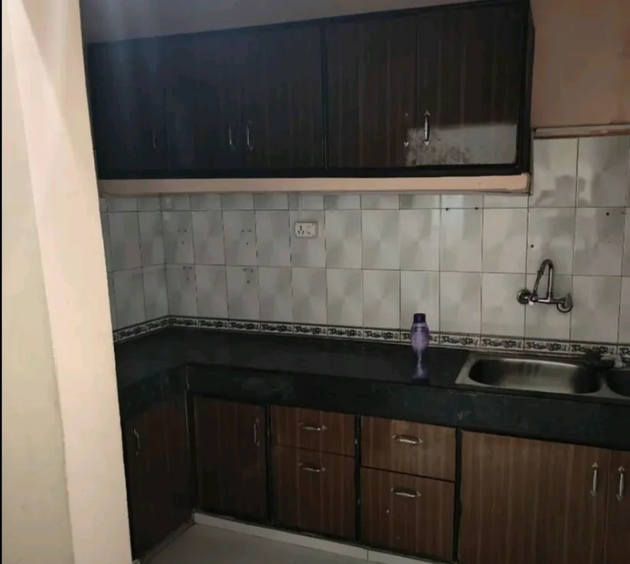 Spacious 3BHK Near ESIC Hospital in Sector 9A, Gurugram - thumbnail 3