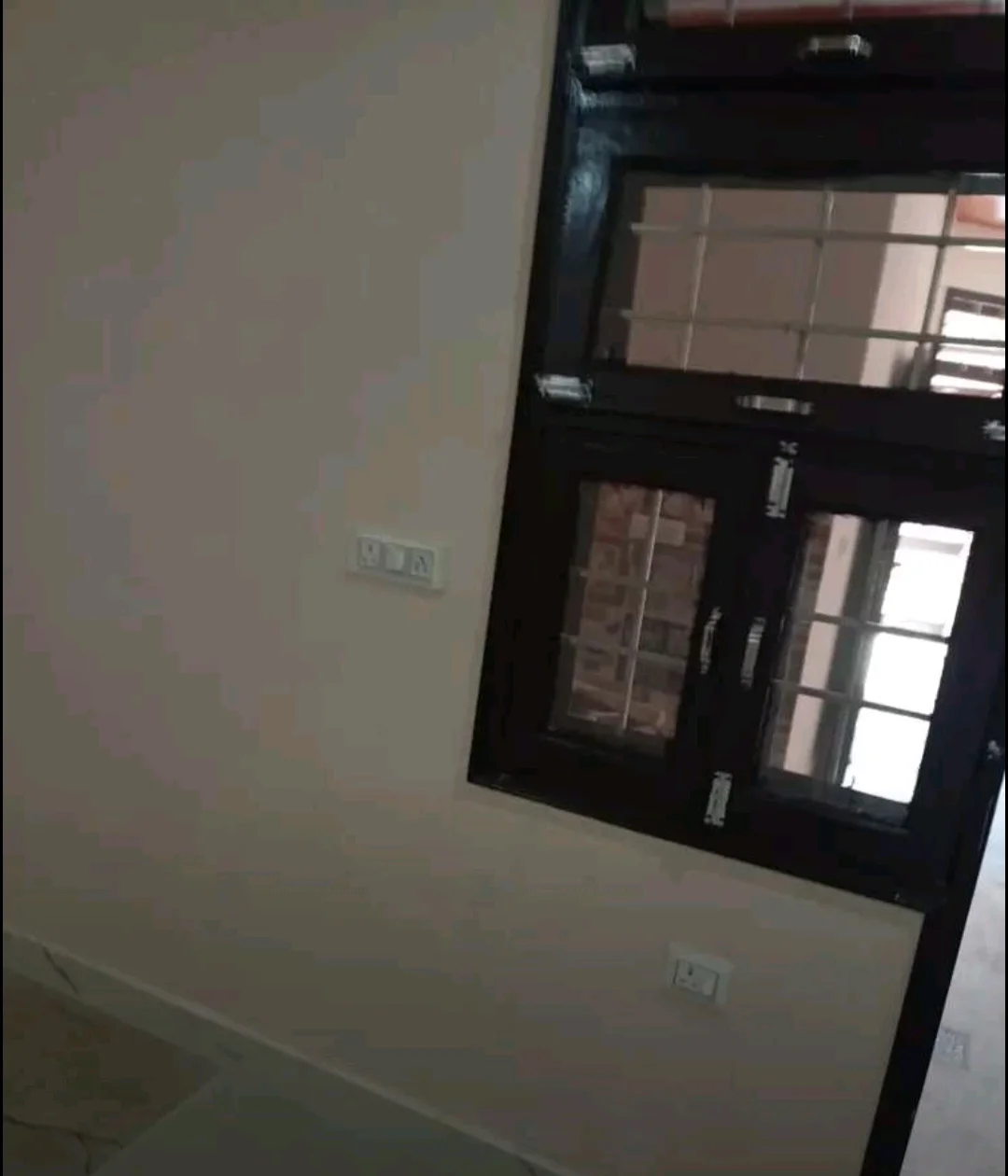1BHK Apartment Near Sarai Metro