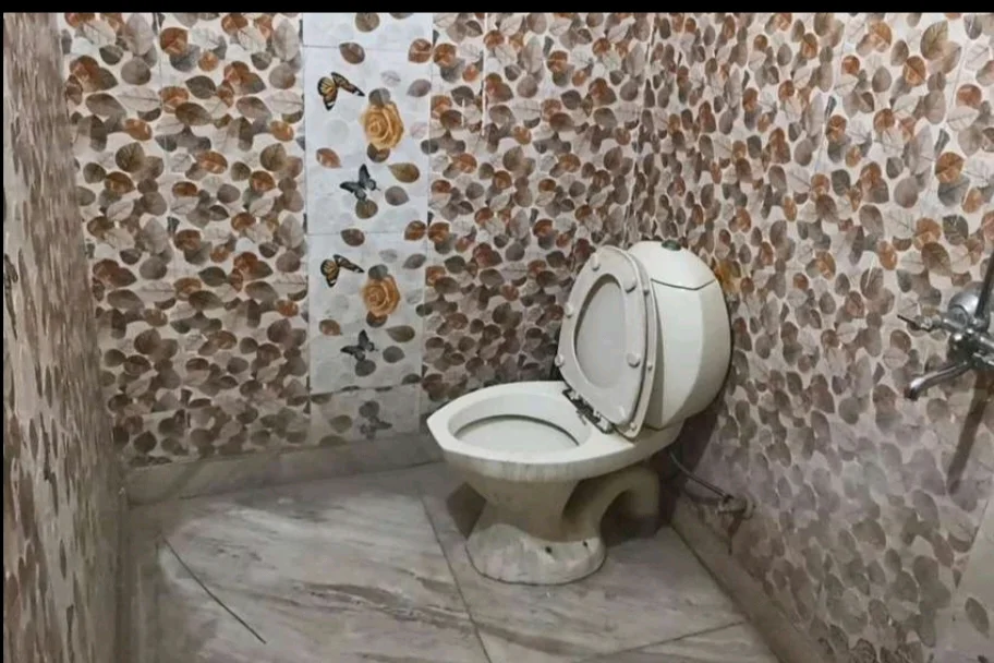 1BHK for Rent in Devilal Colony, Gurugram in Sector 9, Gurugram - thumbnail 3