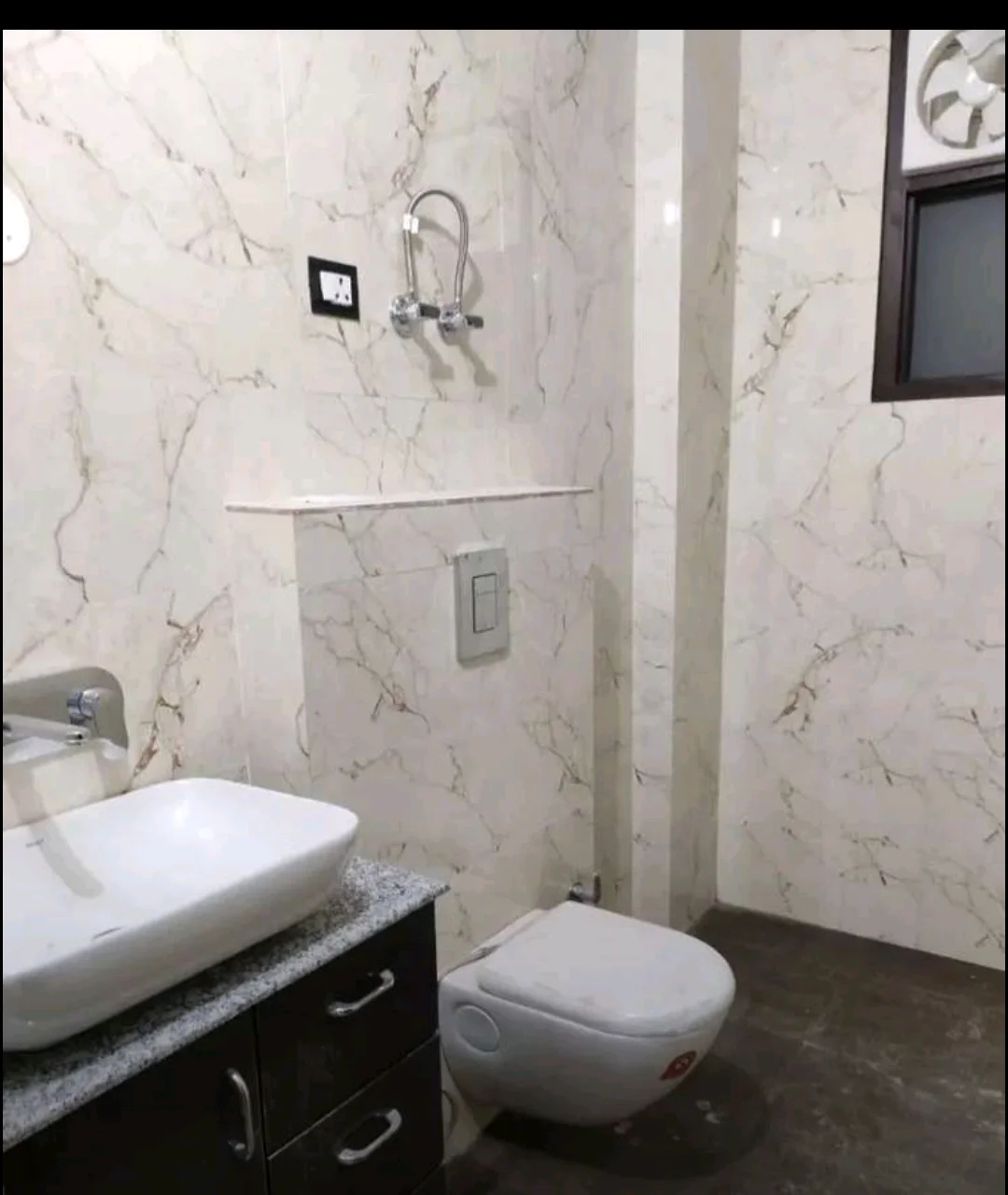 Spacious 3BHK for Rent in Laxmi Nagar, Gurugram in Sector 11, Gurugram - thumbnail 5