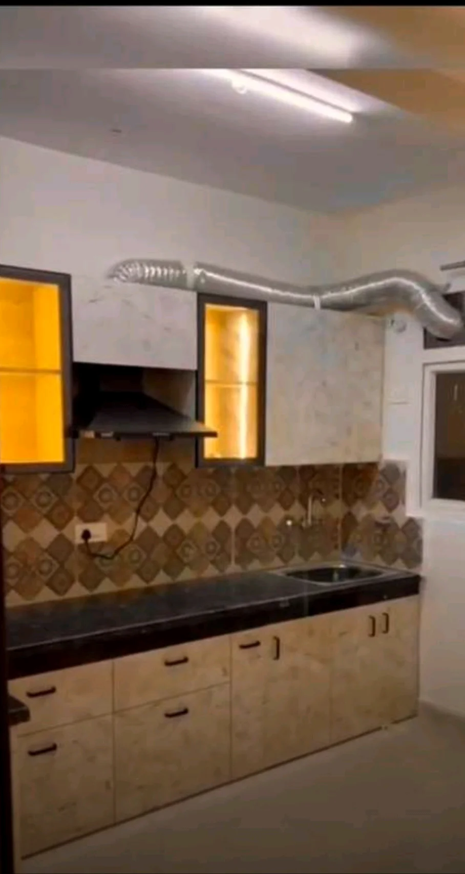 Luxury 2BHK Flat for Rent in Sector 37D, Gurugram - thumbnail 5