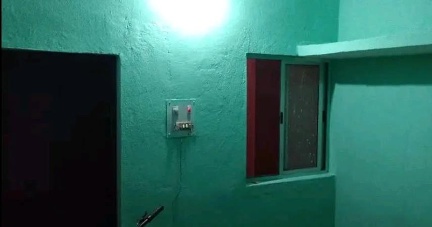 Independent 2BHK Flat for Family in Krishna Nagar Colony - thumbnail 2