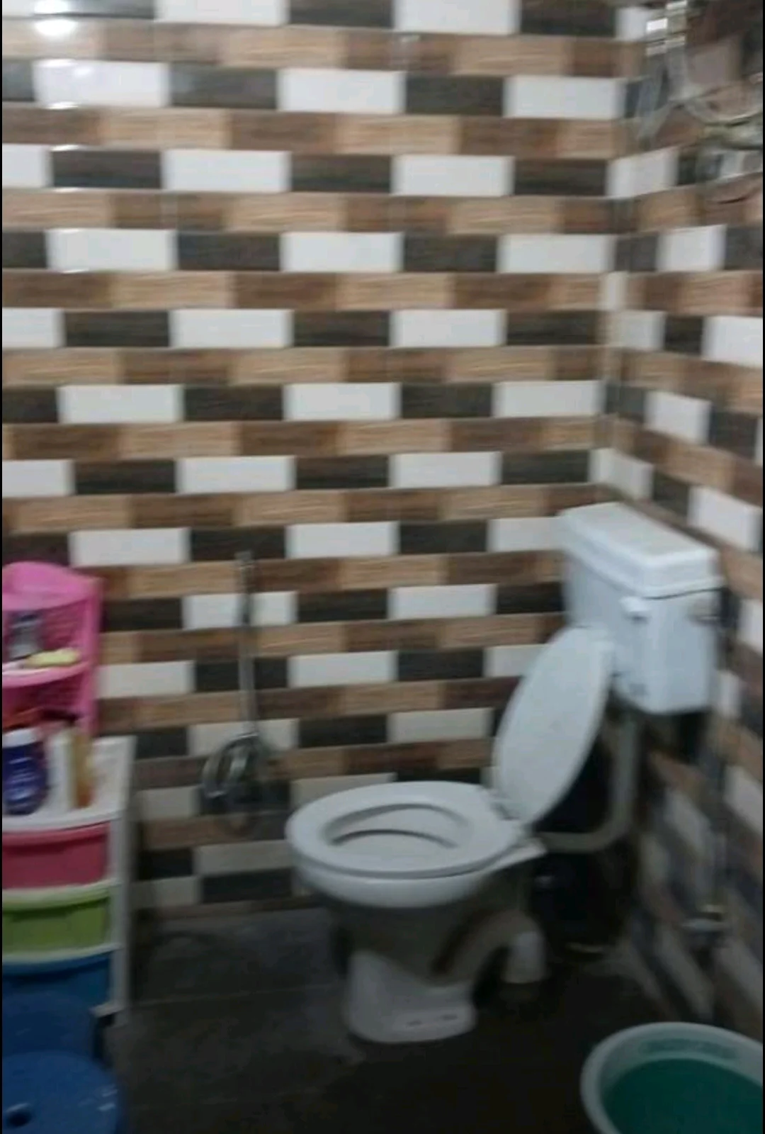 2BHK for Rent in Rajiv Nagar, Gurugram in Sector 33, Gurugram - thumbnail 3