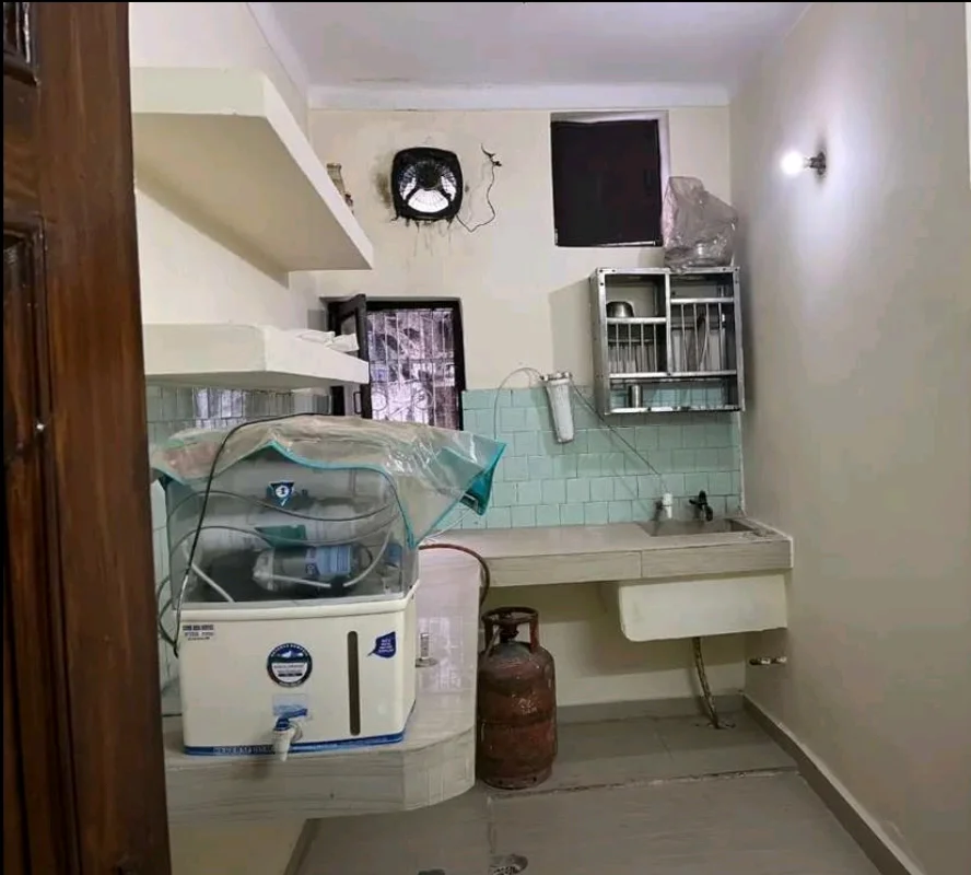 2BHK for Rent in Rajiv Nagar, Gurugram in Sector 33, Gurugram - thumbnail 4
