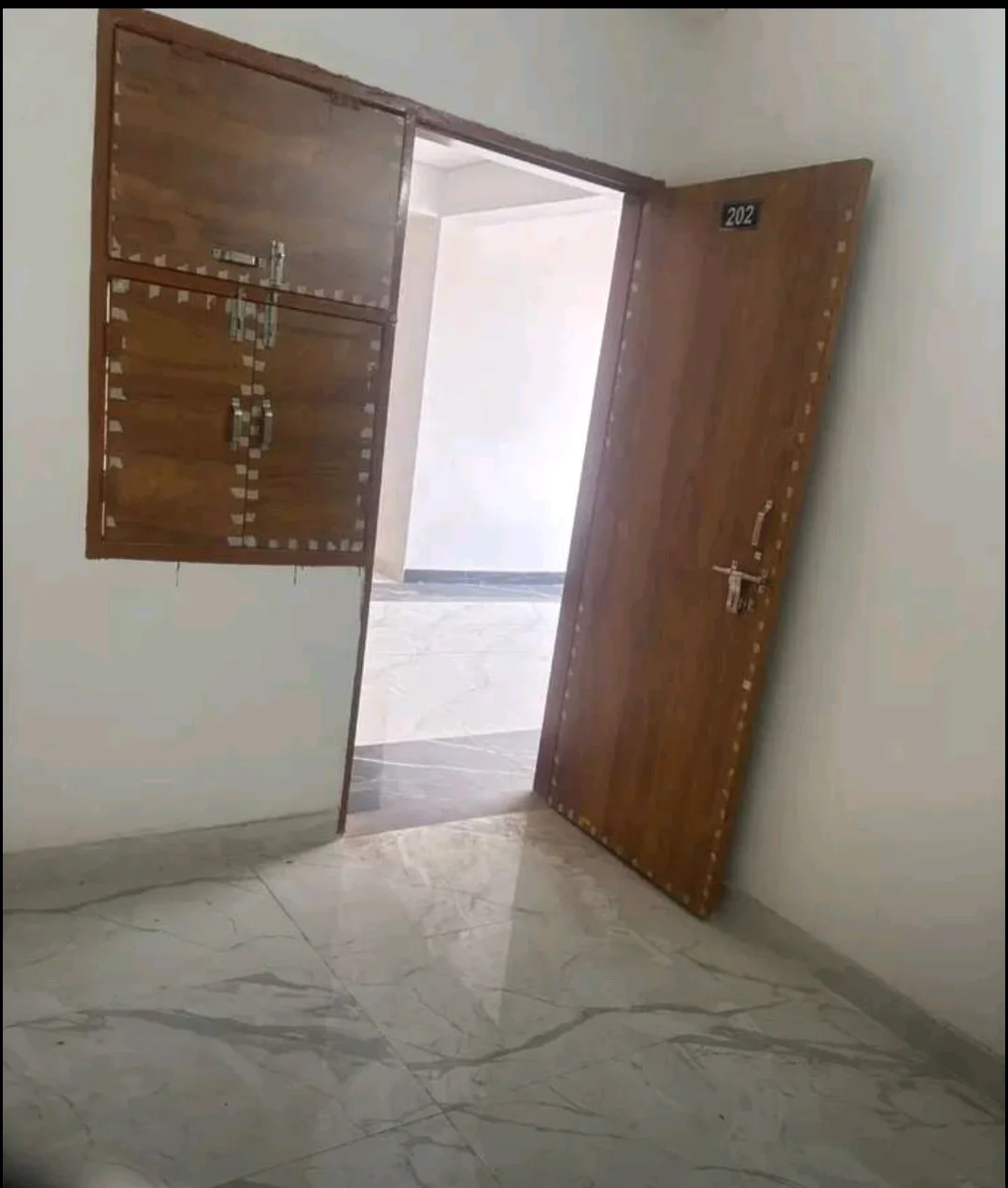 1RK for Rent in Sector 72, Noida with WiFi and Parking - thumbnail 3