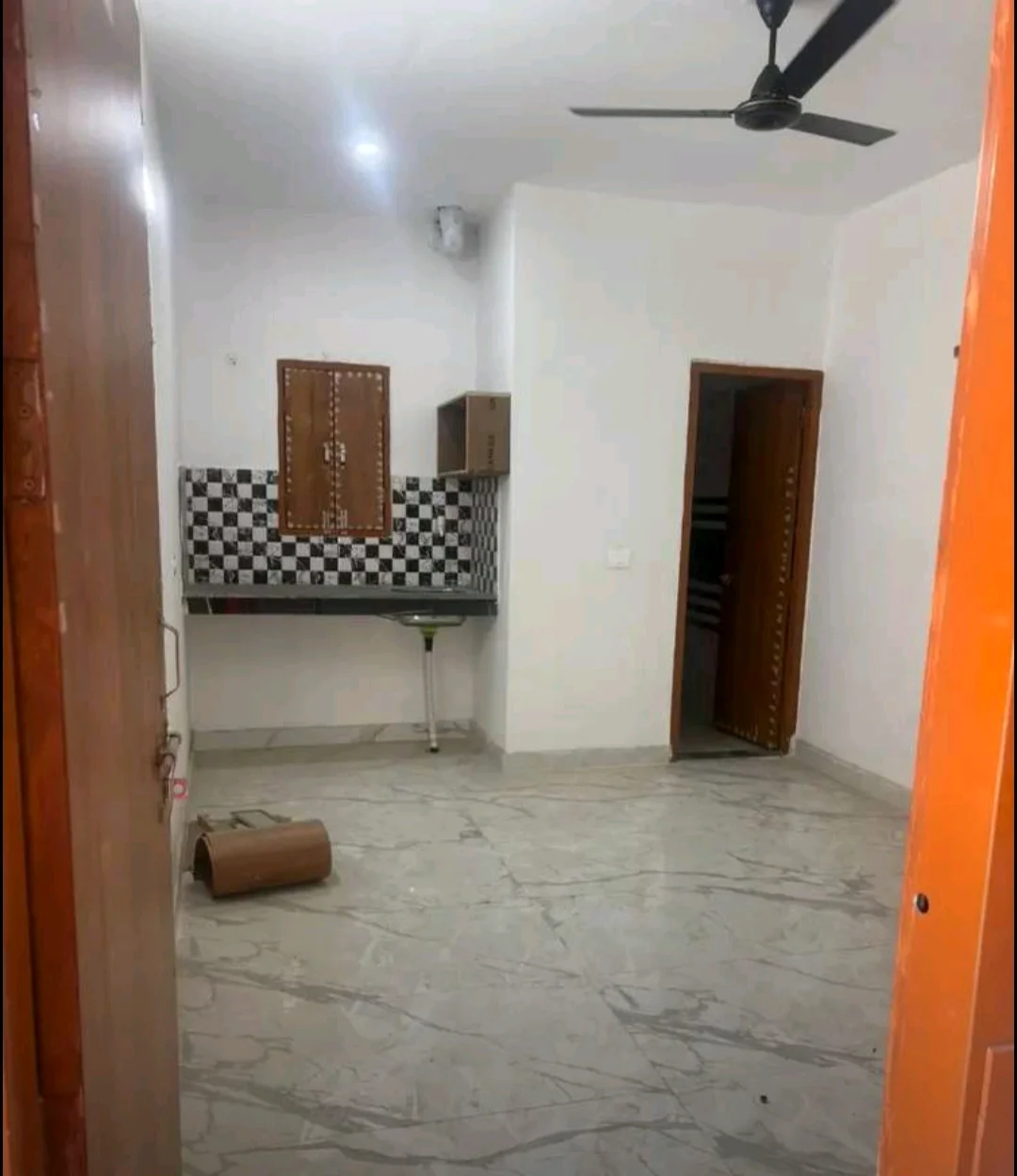 1RK for Rent in Sector 72, Noida with WiFi and Parking - thumbnail 4
