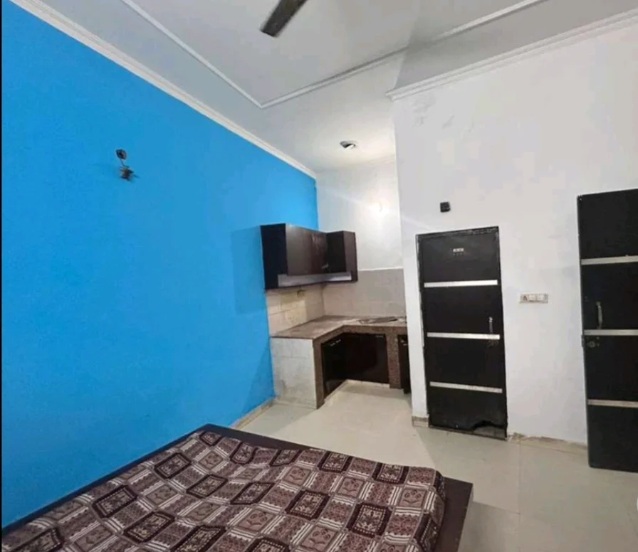 Cozy 1RK with Attached Washroom and Kitchen in Sector 21C, Faridabad