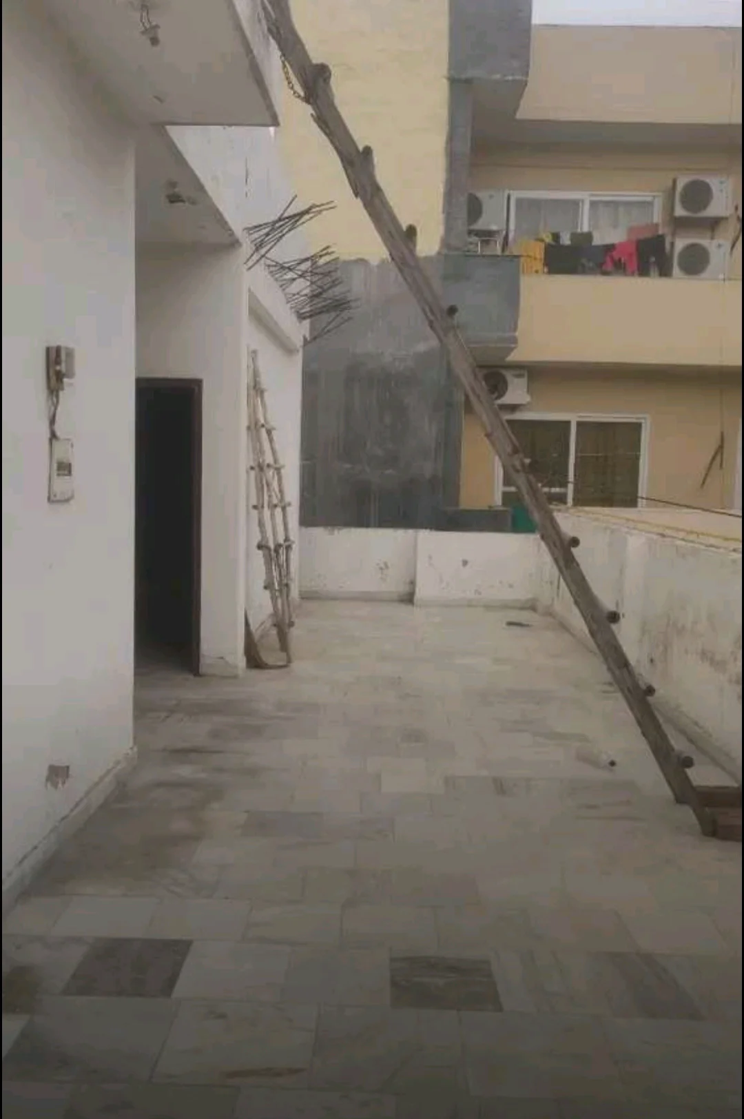 1BHK for Rent in Central Noida Sector 41 - thumbnail 4