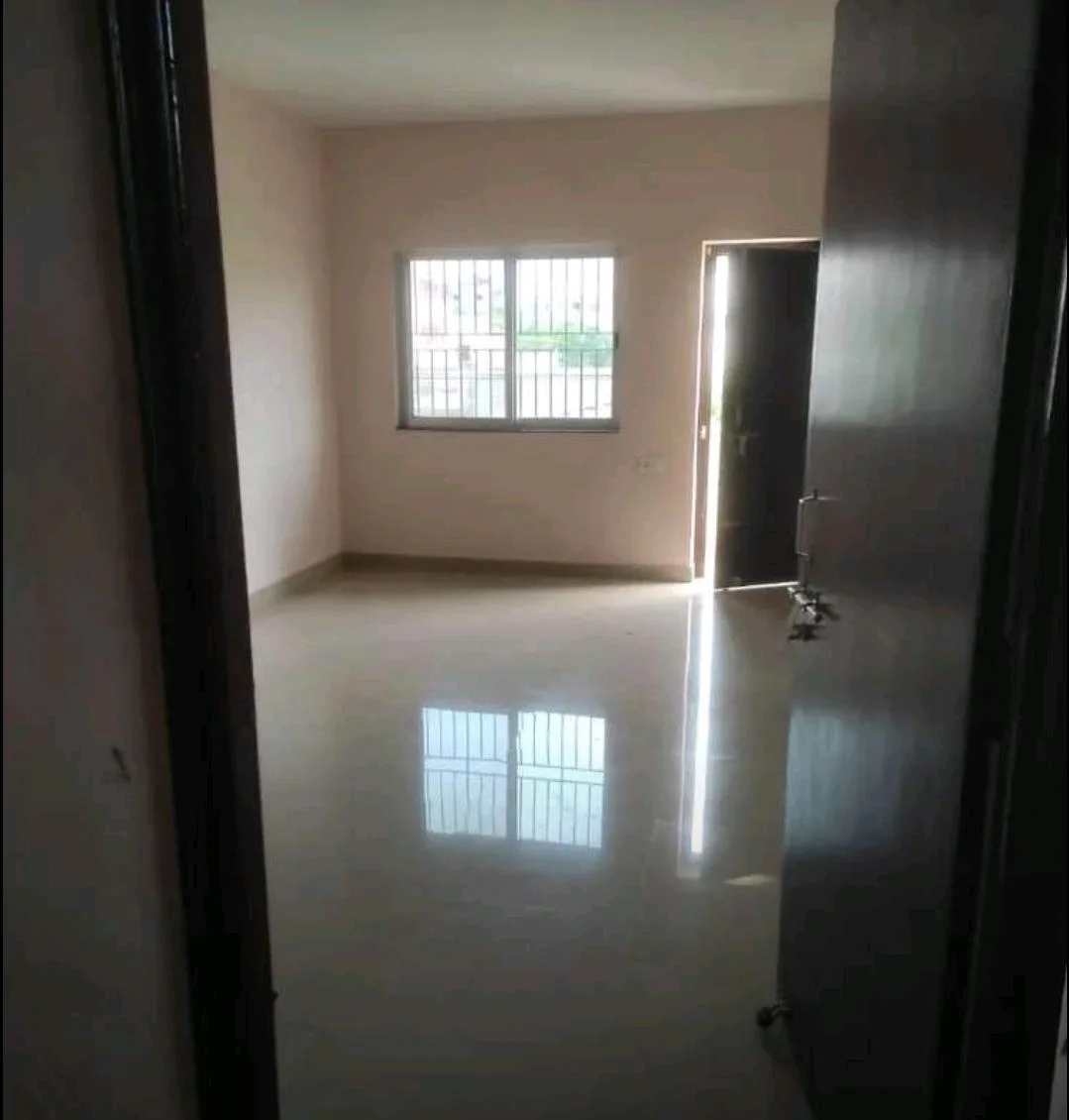 2BHK Semi-Furnished Flat for Girls, Boys, and Families in Morabadi, Ranchi - thumbnail 4
