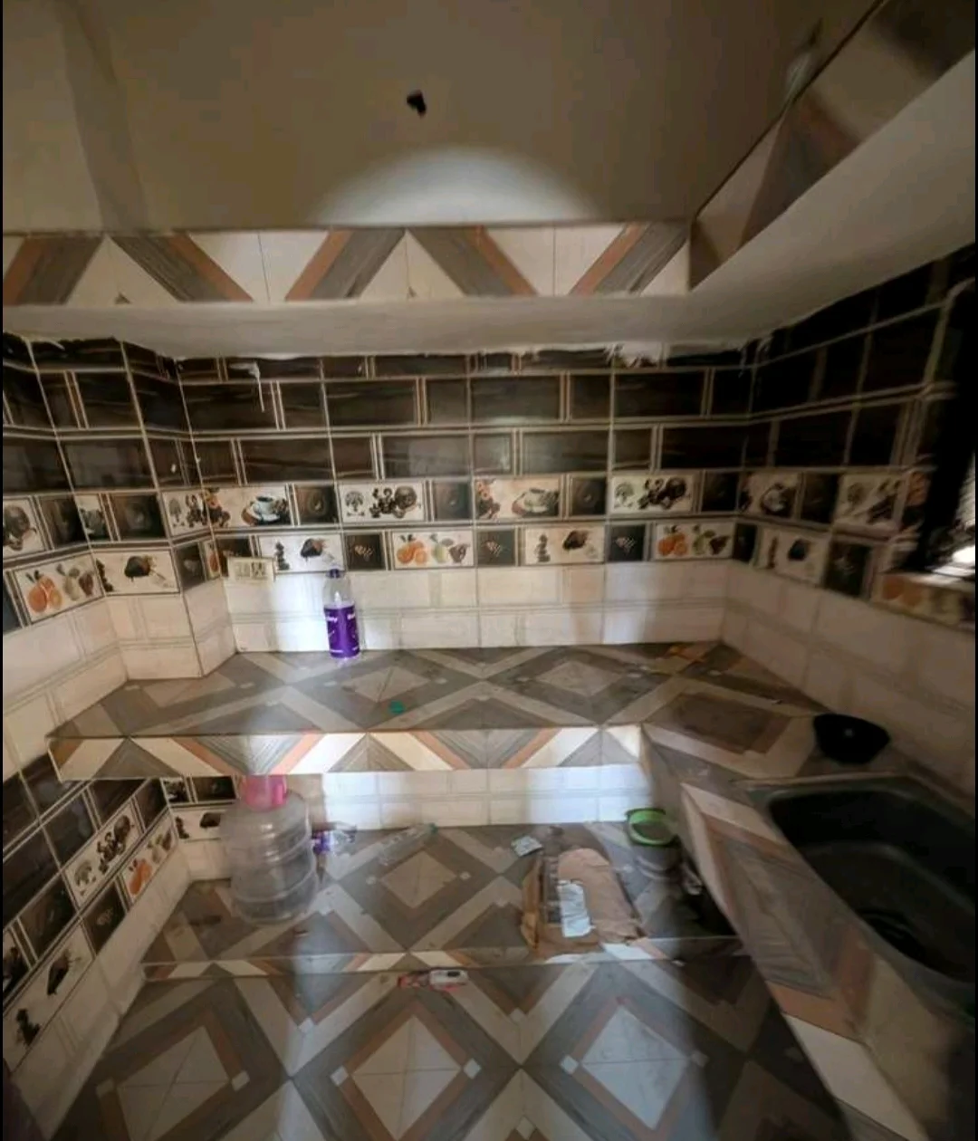 1BHK Independent Floor for Rent in Sector 49, Noida - thumbnail 2