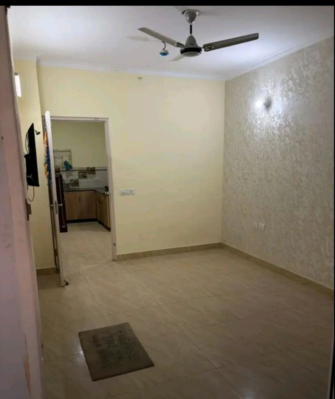 Spacious 3BHK for Rent in Gaur City 2, Noida