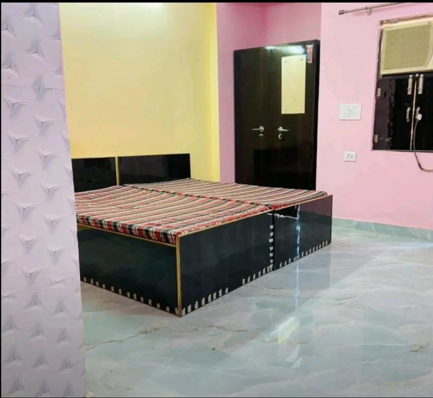 1RK Room Near Genpact Candoor in Noida in Sector 135, Noida - thumbnail 5
