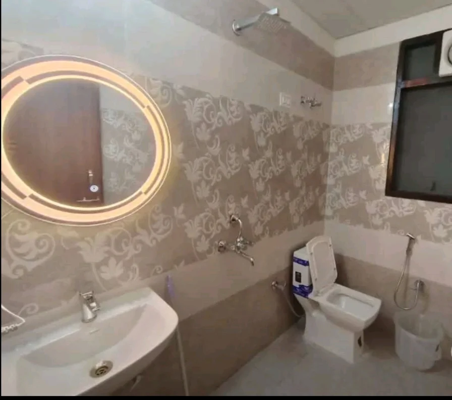 1BHK for Rent Near Metro Station in Sector 93, Noida - thumbnail 2
