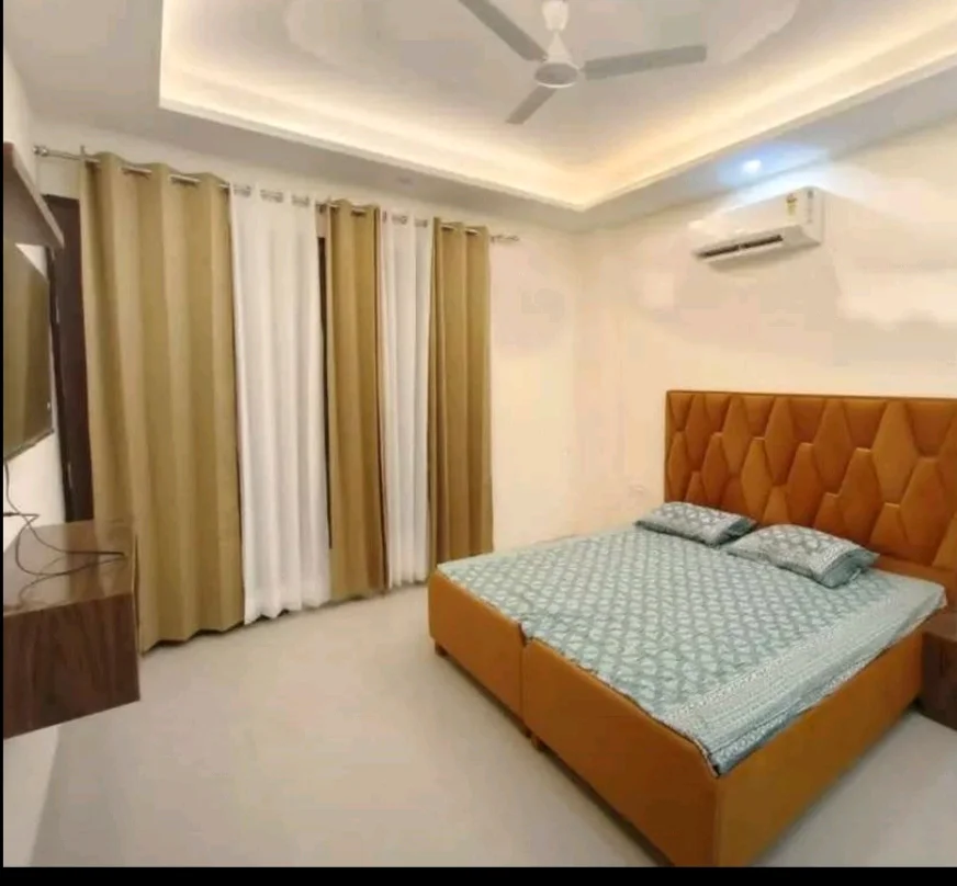 1BHK for Rent Near Metro Station in Sector 93, Noida - thumbnail 3