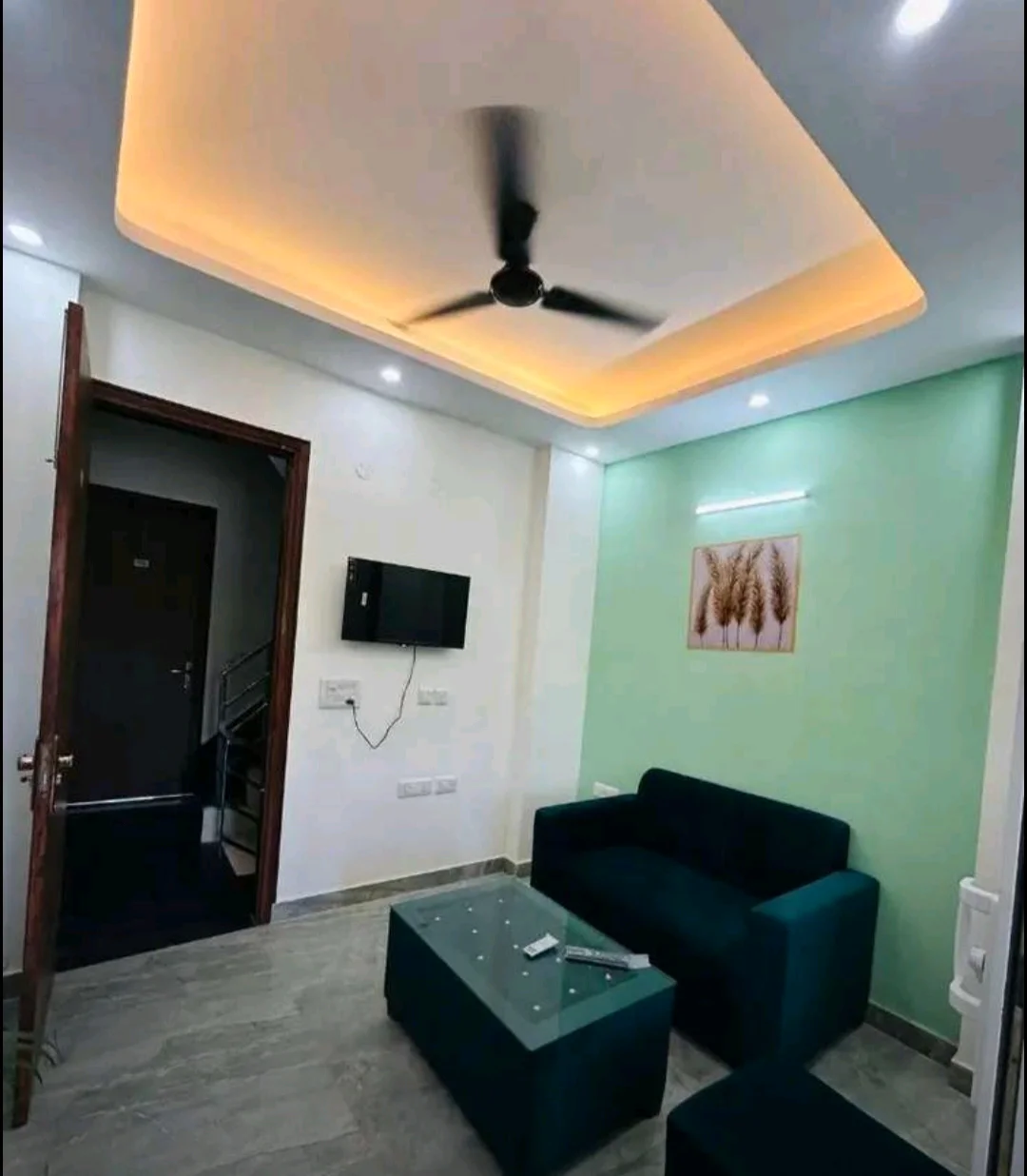 1BHK Apartment Near Bus Stand and Metro Station in Sector 51, Noida - thumbnail 3