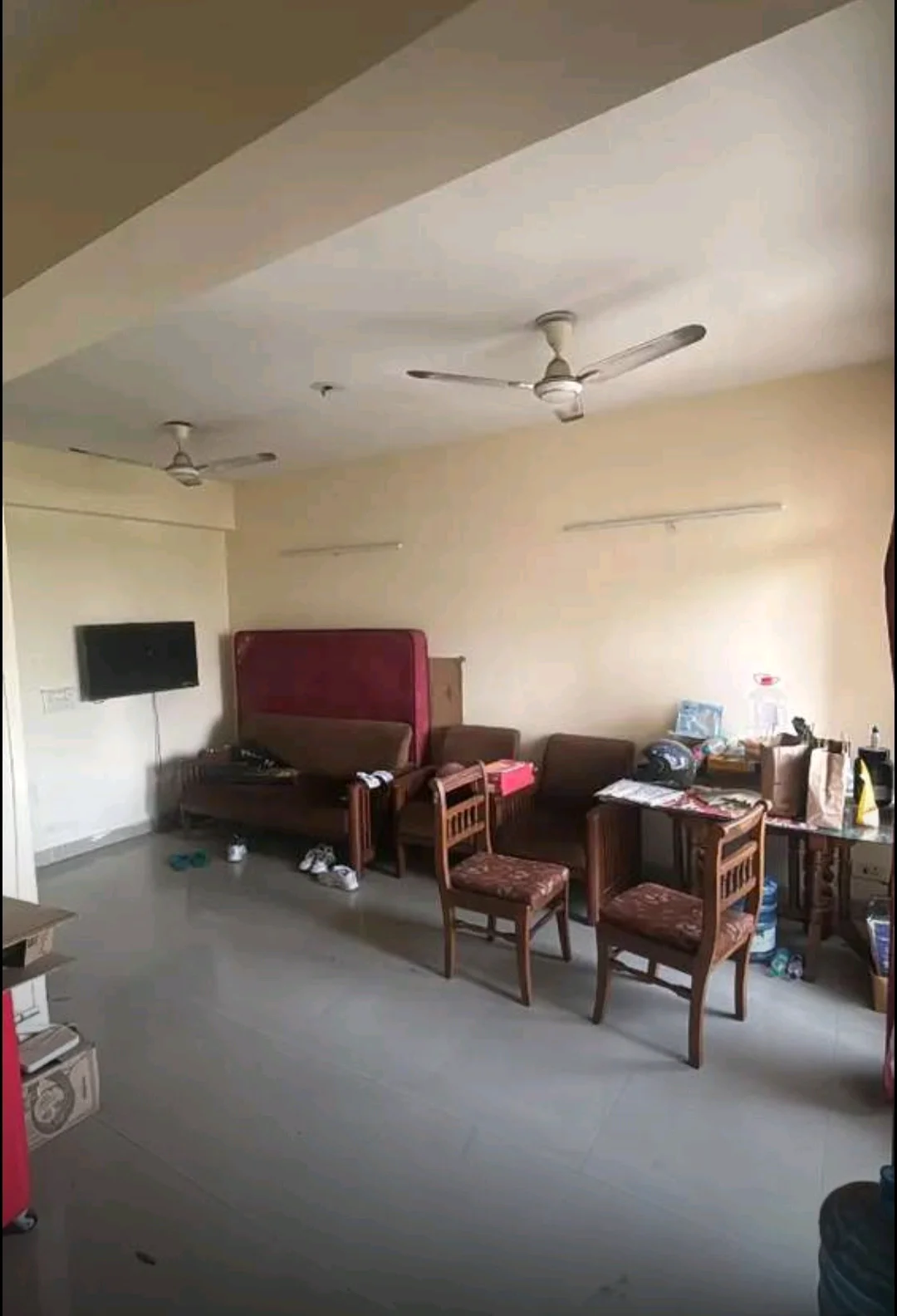 Fully Furnished Room for Male in 2BHK at Sector 135, Noida