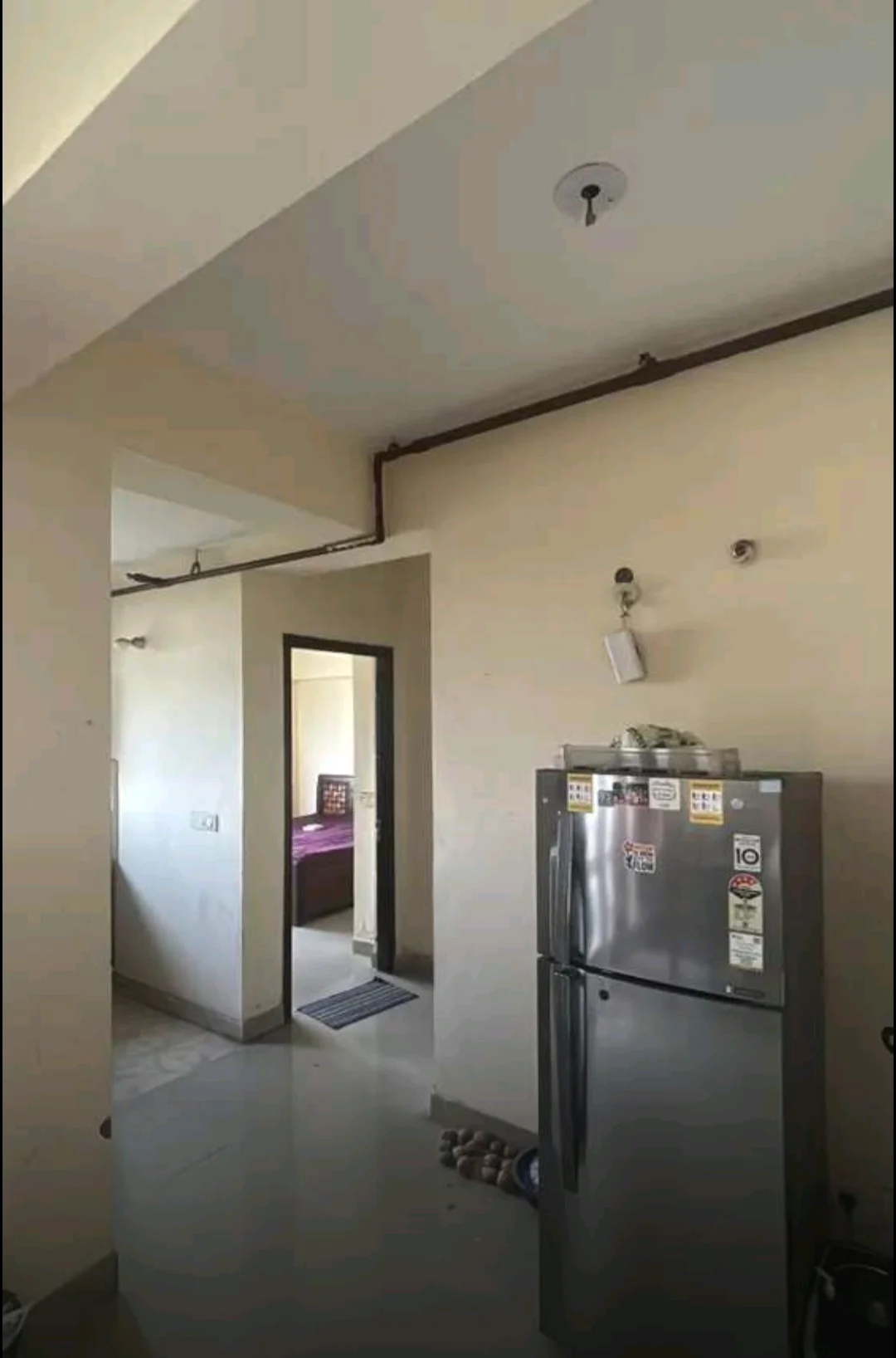 Fully Furnished Room for Male in 2BHK at Sector 135, Noida - thumbnail 2