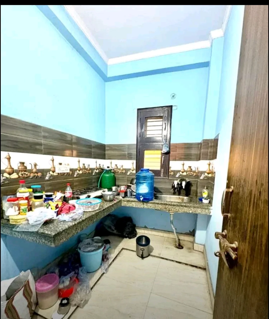 Semi-Furnished 1RK Room in Sector 49, Noida - thumbnail 4