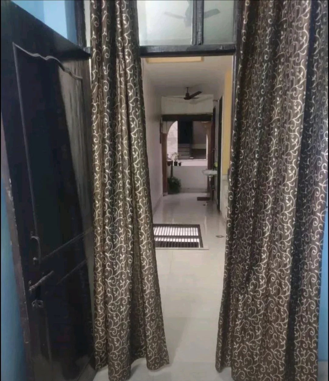 1BHK Floor for Rent near Rajiv Chowk
