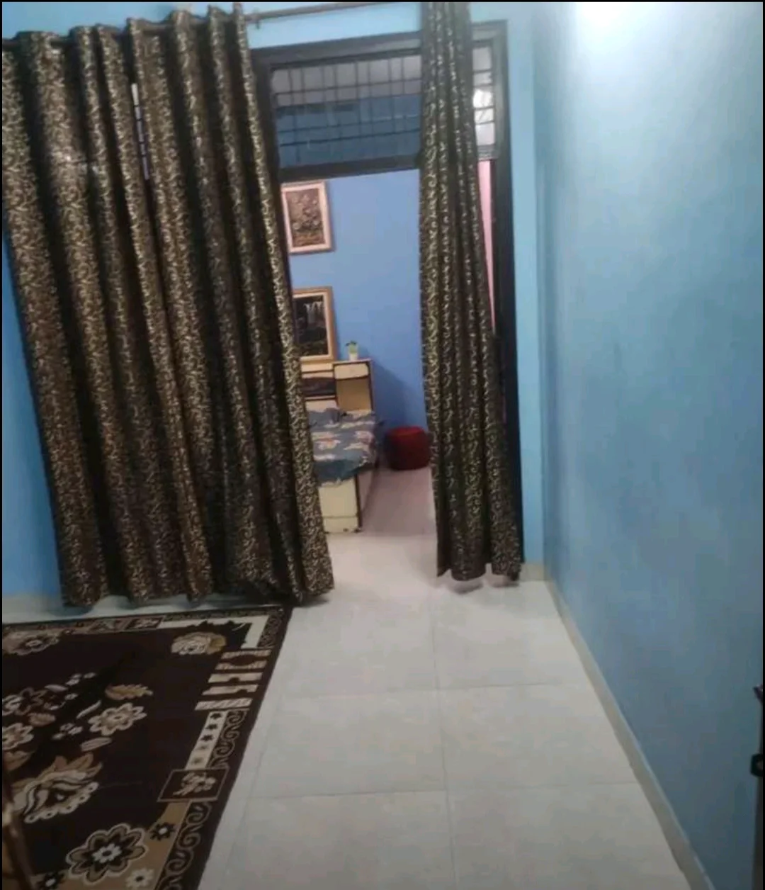 1BHK Floor for Rent near Rajiv Chowk in Sector 8, Gurugram - thumbnail 4
