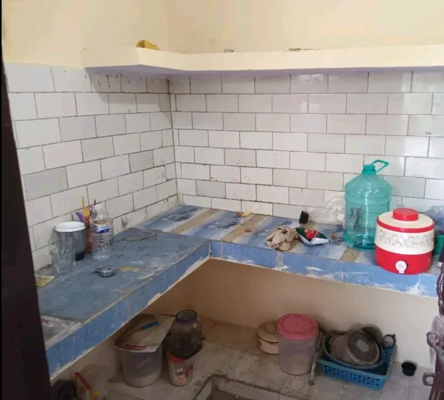 Spacious 2BHK Apartment for Rent in Sector 49, Noida - thumbnail 2