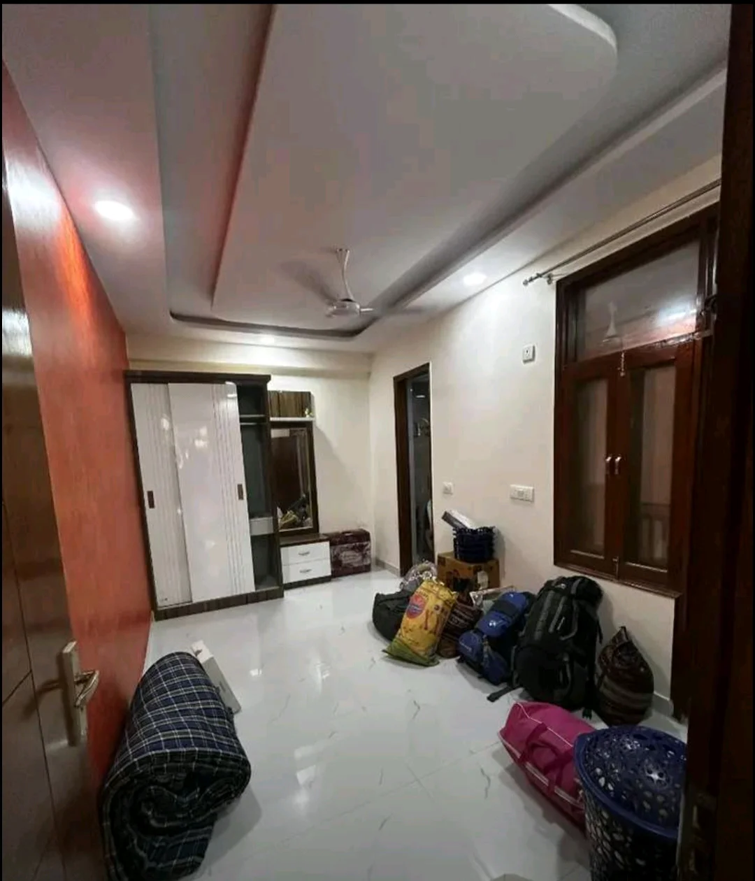 3BHK Flat for Rent in Sarfabad, Noida in Sector 72, Noida - thumbnail 2