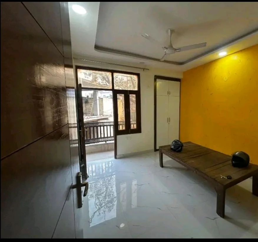 3BHK Flat for Rent in Sarfabad, Noida in Sector 72, Noida - thumbnail 4